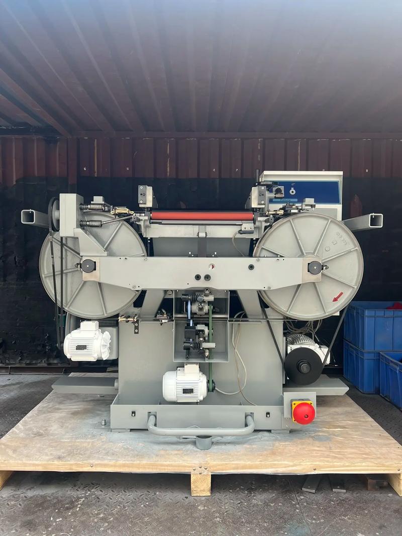 踏實做人認真做事 - 曹先生(德高皮具機械)片皮機 - 抖音