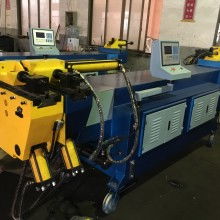  江蘇鹽城市華都機械有限責(zé)任公司 主營 制鞋 皮革機械 液壓