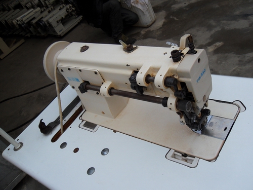 銀豹牌皮革復(fù)送料同步車(chē)縫紉機(jī) 家庭工廠的理想皮革機(jī)械設(shè)備